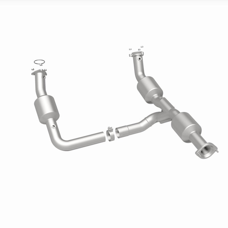 MagnaFlow 18-20 Chevrolet Express 2500 Single Underbody 4.3L Direct Fit Catalytic Converter - 280210