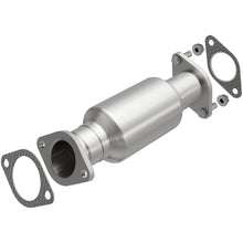 Load image into Gallery viewer, MagnaFlow Direct Fit Catalytic Converter 2011 Kia Sorento 3.5 Underbody - 52644