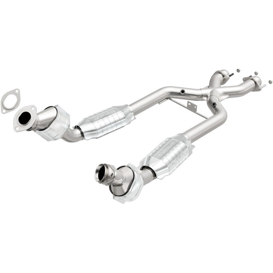 MagnaFlow Direct Fit Catalytic Converter 96-98 4.6L *California* - 441112