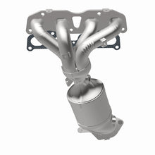 Load image into Gallery viewer, MagnaFlow Direct Fit Catalytic Converter 08-13 Nissan Rogue 2.5L CA - 5481295