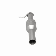 Load image into Gallery viewer, MagnaFlow Direct Fit Catalytic Converter 03-05 Ford F250/350 SD 6.0 - 60511