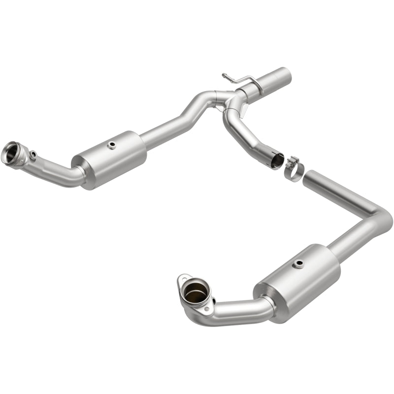 MagnaFlow 09-13 Ford E-350 Super Duty V10 6.8 OEM Underbody Direct Fit Catalytic Converter - 21-599