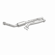 Load image into Gallery viewer, MagnaFlow Direct Fit Catalytic Converter 1997-2000 Ford Explorer 4.0 - 4451314
