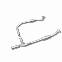 Load image into Gallery viewer, MagnaFlow Direct Fit Catalytic Converter 2009-2012 E-150 5.4 L Underbody - 52294