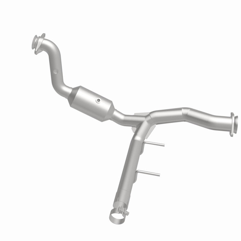 MagnaFlow Direct Fit Catalytic Converter 15-17 Ford F150 V6 2.7L OEM Underbody - 21-471