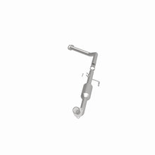 Load image into Gallery viewer, MagnaFlow Direct Fit Catalytic Converter OEM 2001-2004 Toyota Sequoia Underbody - 4551060