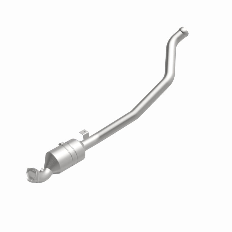 MagnaFlow Direct Fit Catalytic Converter 2006-2011 R350 3.5 L Underbody - 52178