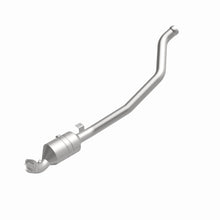 Load image into Gallery viewer, MagnaFlow Direct Fit Catalytic Converter 2006-2011 R350 3.5 L Underbody - 52178