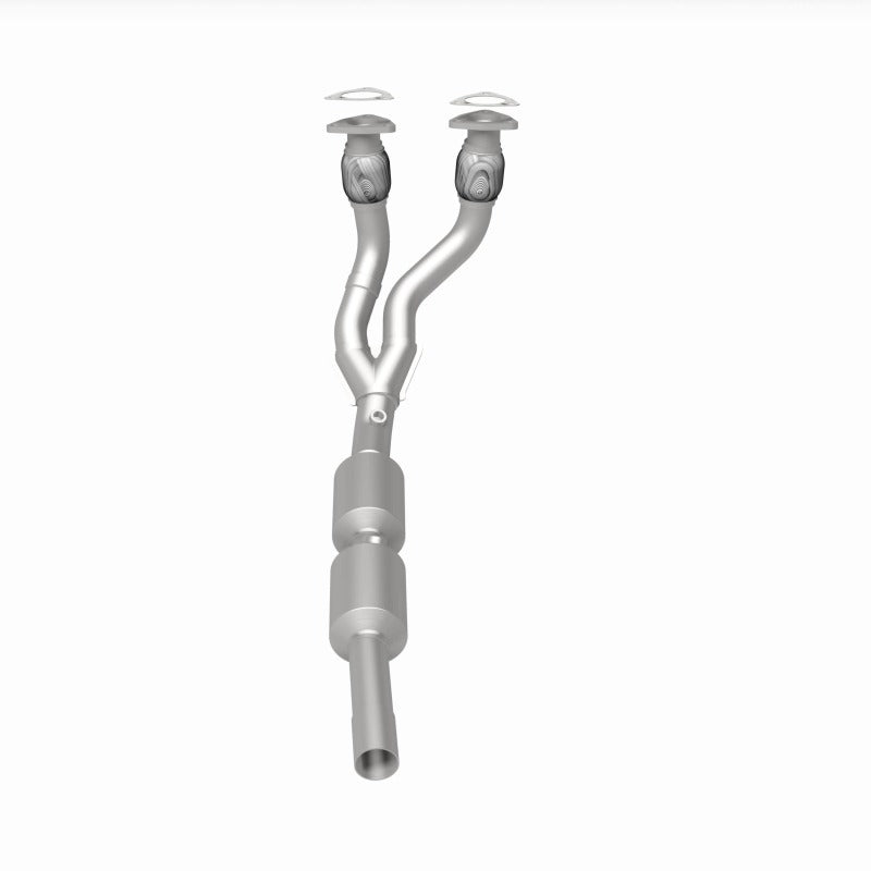 MagnaFlow Direct Fit Catalytic Converter 02-05 Golf 2.8L Underbody - 52289