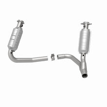 Load image into Gallery viewer, MagnaFlow Direct Fit Catalytic Converter Dakota 05-06 6 3.7L - 24397
