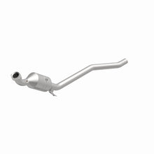 Load image into Gallery viewer, MagnaFlow Direct Fit Catalytic Converter 2006-2011 R350 3.5 L Underbody - 52177