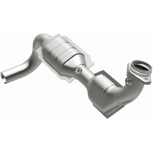 Load image into Gallery viewer, MagnaFlow Direct Fit Catalytic Converter 03-04 Ford Expedition 5.4L V8 Driver Side - 24412