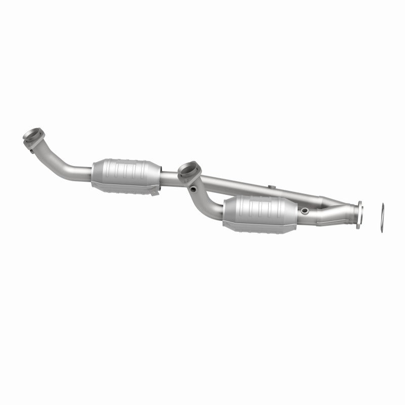 MagnaFlow 95-97 Ford Windstar 3.8L Direct Fit Converter - 4451353