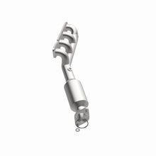 Load image into Gallery viewer, MagnaFlow 11-13 QX56 V8 5.6 OEM Manifold Direct Fit Converter - 22-036