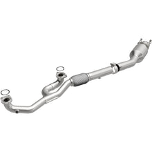 Load image into Gallery viewer, MagnaFlow 18-20 Honda Odyssey V6 3.5L OEM Underbody Single Grade Direct-Fit Catalytic Converter - 280126