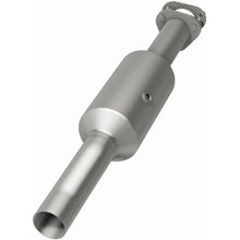 Load image into Gallery viewer, MagnaFlow 16-19 Ford E-450 Super Duty Base V10 6.8L Underbody Direct-Fit Catalytic Converter - 280446