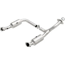 Load image into Gallery viewer, MagnaFlow DF Catalytic Conv 06-09 Ford Explorer 4.6L Y-Pipe Assy/07-09 Explorer Sport Trac 4.6L - 49672