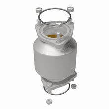 Load image into Gallery viewer, MagnaFlow Direct Fit Catalytic Converter 04-06 Suzuki Forenza 2.0L - 51291