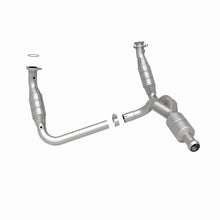 Load image into Gallery viewer, MagnaFlow Conv DF 09-13 Chevy Avalanche 5.3L - 51578