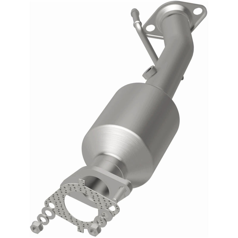 MagnaFlow California Direct Fit Catalytic Converter 13-15 Nissan NV200 2.0L - 557690
