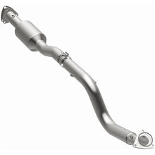 Load image into Gallery viewer, MagnaFlow 2009 Chevrolet Express 4500 V8 6.0L Right Underbody Catalytic Converter - 280428
