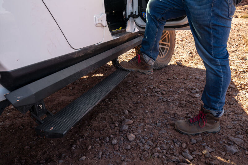 AMP Research 20-24 Jeep JT Gladiator (Launch/Overlnd/Rubicon/Sport/Sport S) PowerStep XL - Black - 77135-01A