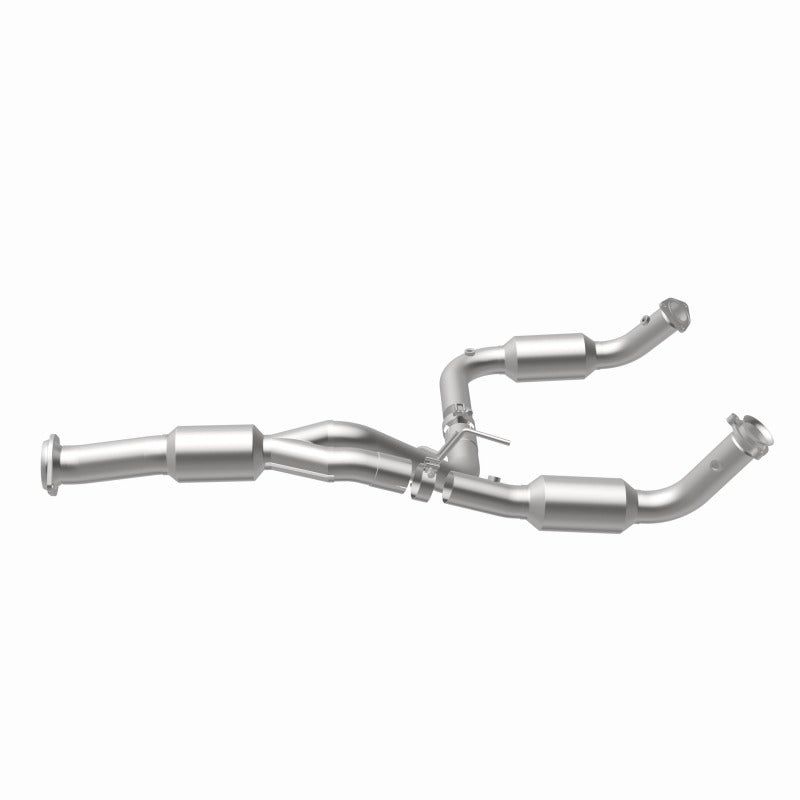MagnaFlow 12-17 Chevrolet Express 3500 6.0L Direct Fit Converter - 5582113