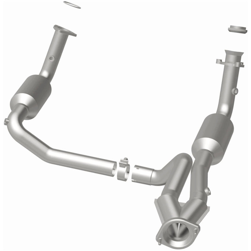 MagnaFlow DF Catalytic Conv OEM 2005 GMC Sierra/Chevrolet Silverado 1500/Cadillac Escalade Underbody - 4551419