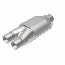 Load image into Gallery viewer, MagnaFlow Universal Catalytic Converter 2.5/2 Single/Dual O2 - 99667HM