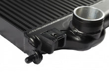 Load image into Gallery viewer, CSF 99-03 Ford Super Duty 7.3L Turbo Diesel Charge-Air-Cooler - 7107