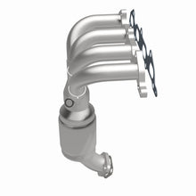 Load image into Gallery viewer, MagnaFlow Direct Fit Catalytic Converter 03-04 Kia Rio 1.6L (CA Emissions) - 452881