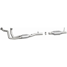 Load image into Gallery viewer, MagnaFlow Direct Fit Catalytic Converter 96 Ford F-150 4.9L - 447245