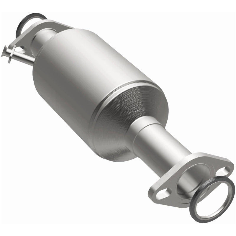 MagnaFlow Direct Fit Catalytic Converter 81-83 Toyota Pick Up 2.4L - 3391895