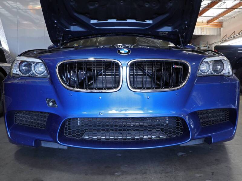 aFe Magnum FORCE Intake System Carbon Fiber Scoops BMW M5 (F10) 12-14 V8-4.4L (tt) - 54-12489-C