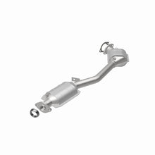 Load image into Gallery viewer, MagnaFlow Direct Fit Catalytic Converter 99-04 Subaru Forester 2.5L - 444043