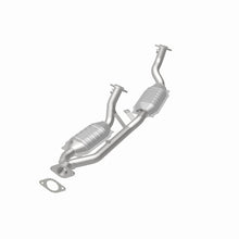 Load image into Gallery viewer, MagnaFlow 99-00 Ford Windstar 3.0L Direct Fit Converter - 4451543