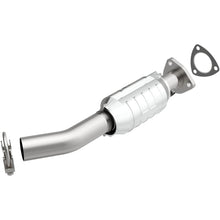 Load image into Gallery viewer, MagnaFlow 04-05 Suzuki Forenza 2.0L Direct Fit Converter - 557812