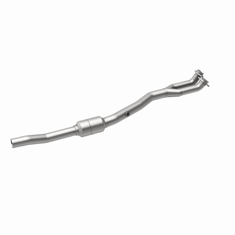 MagnaFlow Direct Fit Catalytic Converter 96-97 BMW 840 4.4L Driver Side - 24130