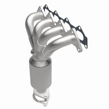 Load image into Gallery viewer, MagnaFlow Direct Fit Catalytic Converter 05-08 Kia Sportage 2.0L - 50402