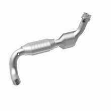 Load image into Gallery viewer, MagnaFlow Direct Fit Catalytic Converter 99 Ford F-150 4.6L - 23028