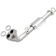 Load image into Gallery viewer, MagnaFlow Direct Fit Catalytic Converter 96-00 4-Runner 3.4L - 27301