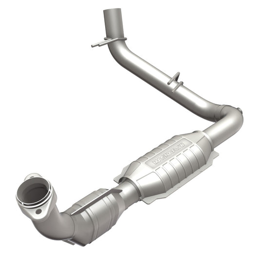 MagnaFlow Direct Fit Catalytic Converter 97-98 Ford Trucks 5.4L - 447129