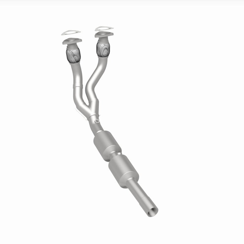 MagnaFlow Direct Fit Catalytic Converter 02-05 Golf 2.8L Underbody - 52289