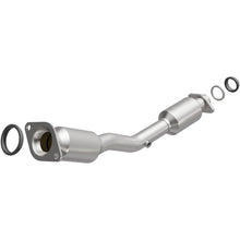 Load image into Gallery viewer, MagnaFlow Direct Fit Catalytic Converter 2009-2013 Cube 1.8 L Underbody - 52327