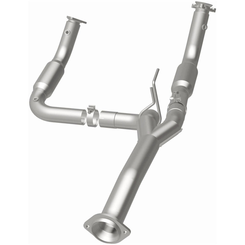 MagnaFlow 11-15 Chevrolet Silverado 2500 HD 6.0L Direct Fit Converter - 4551252