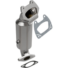 Load image into Gallery viewer, MagnaFlow Direct Fit Catalytic Converter 17-18 Chrysler Pacifica 3.6L - 21-950