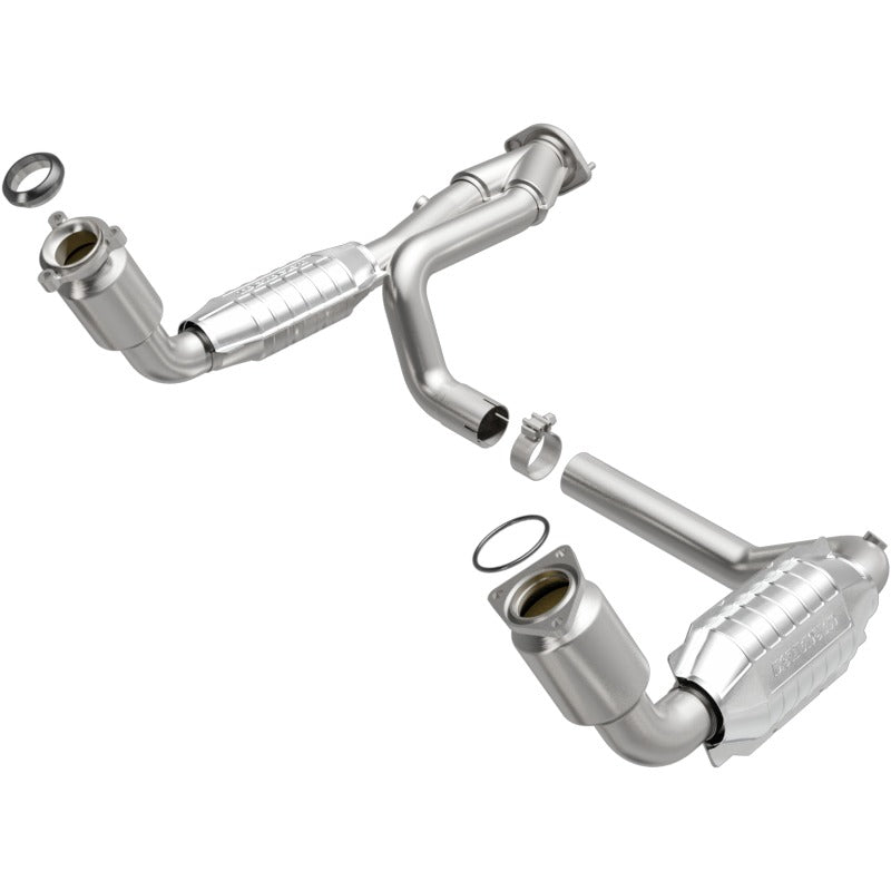 MagnaFlow Direct Fit Catalytic Converter 99-00 Chevy Pickups 4.3L - 447284