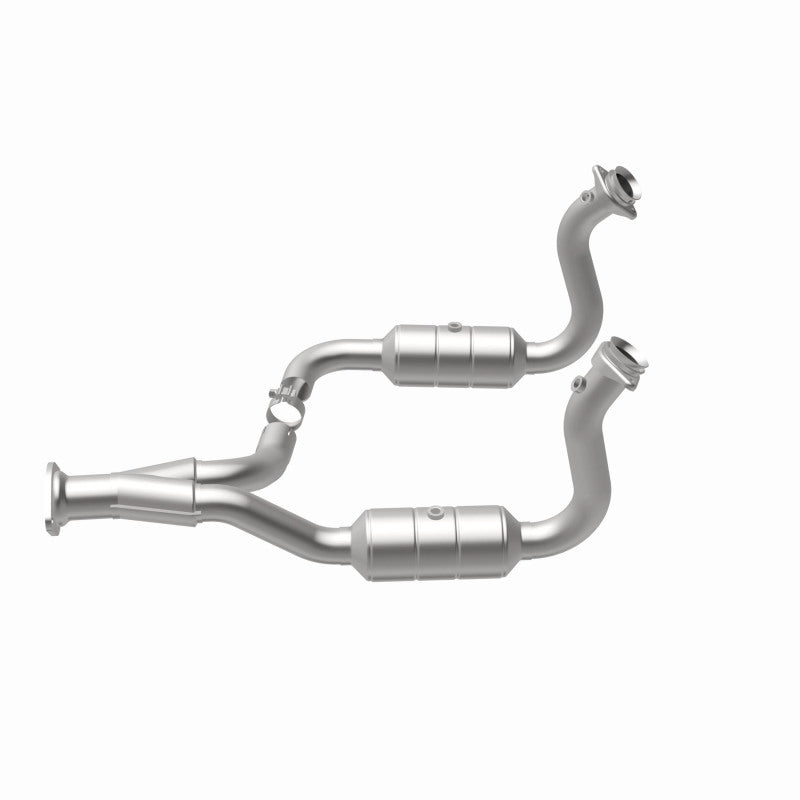 MagnaFlow 08-10 Ford F-350 Super Duty 6.8L Direct Fit Converter - 5451760