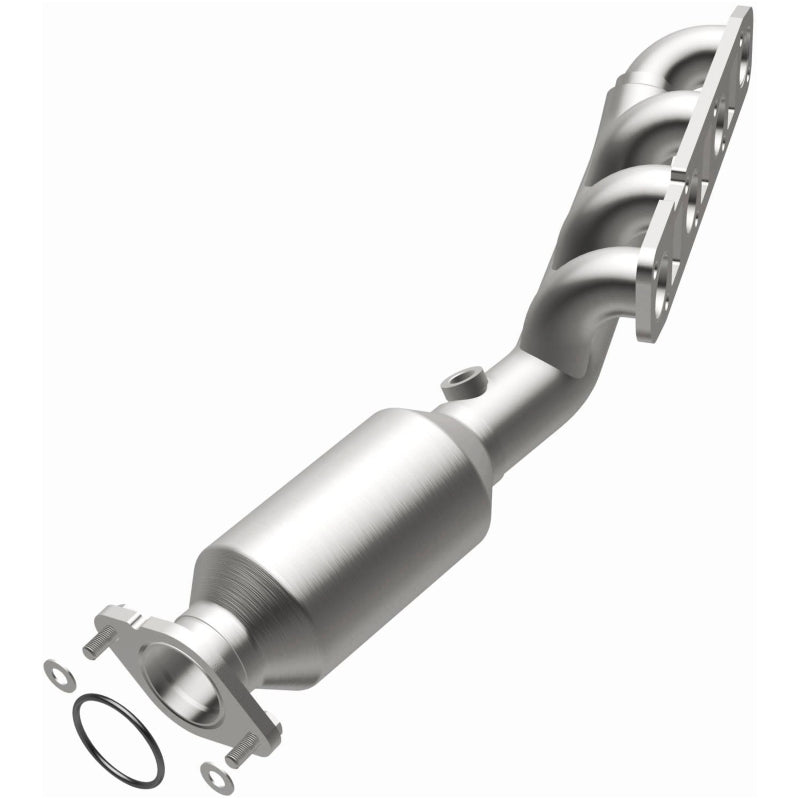 MagnaFlow 11-13 QX56 V8 5.6 OEM Manifold Direct Fit Converter - 22-035