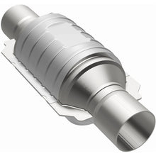 Load image into Gallery viewer, MagnaFlow Universal Catalytic Converter 2.25inch w/ single O2 - 99235HM